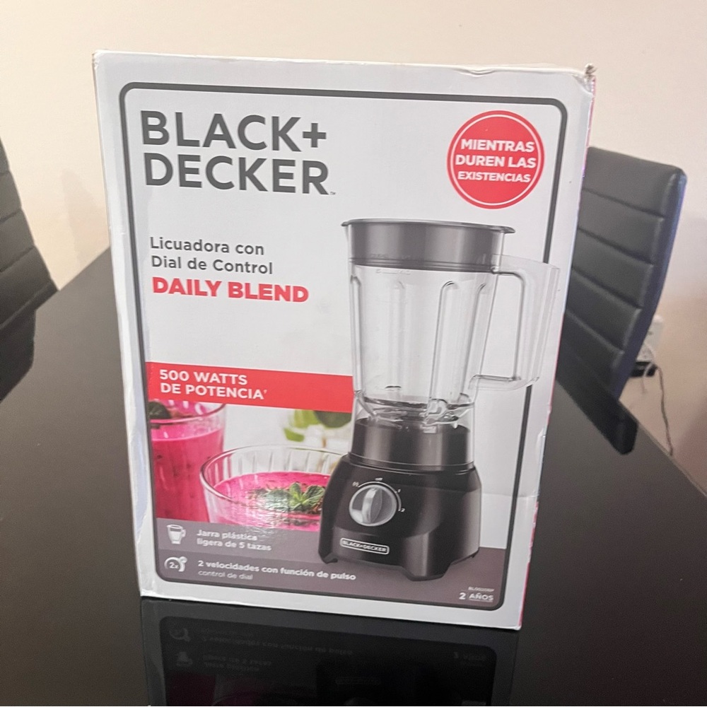 Black & Decker Daily Blend Blender - Black and Clear